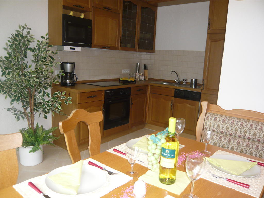 Pummpaelzhof Apartment Bad Salzungen Ruang foto